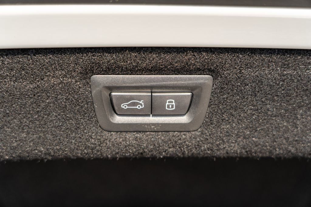 Used 2025 BMW M8 Competition w/ M Carbon Exterior Package image 11