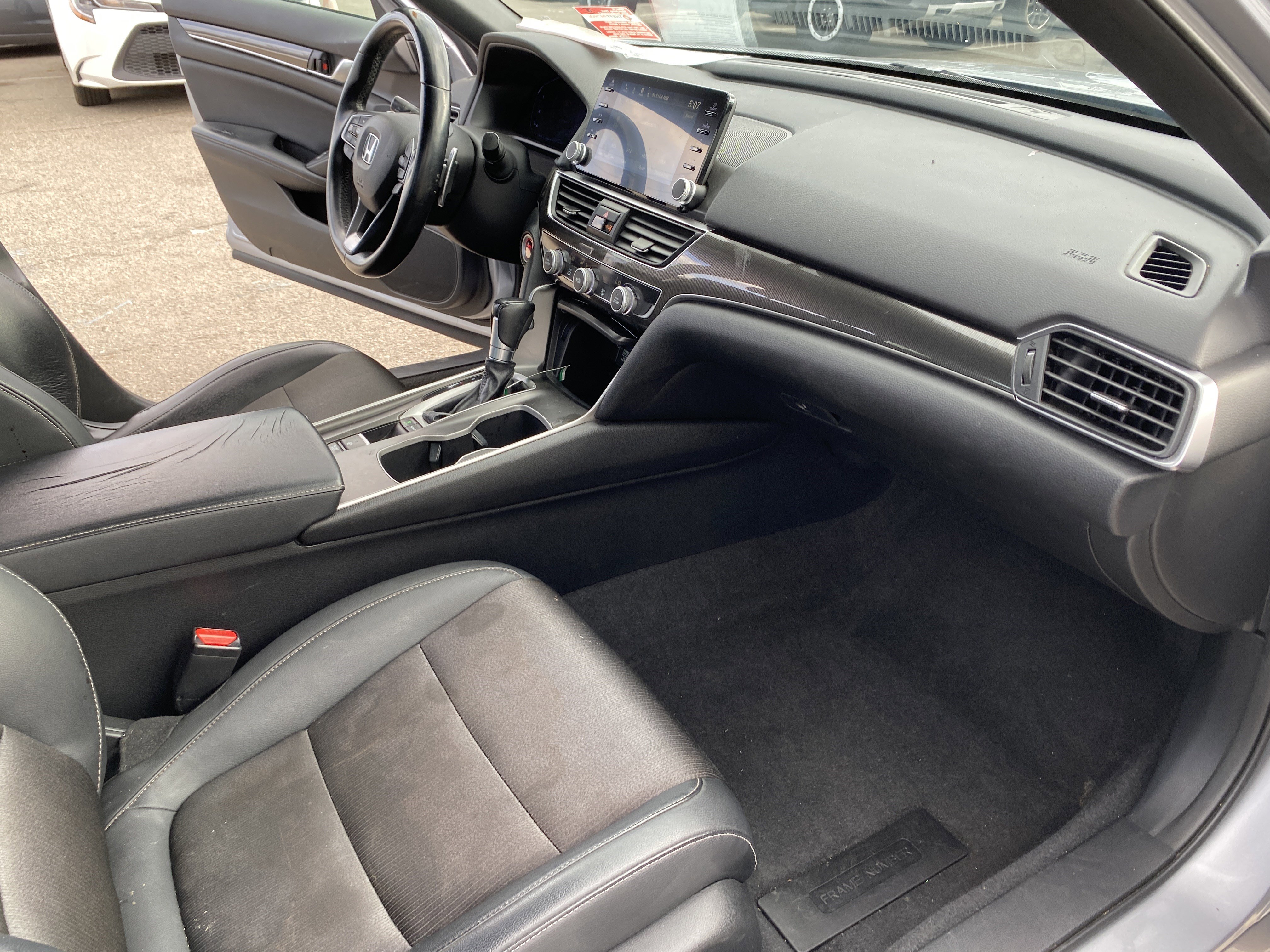 Used 2018 Honda Accord Sport image 23