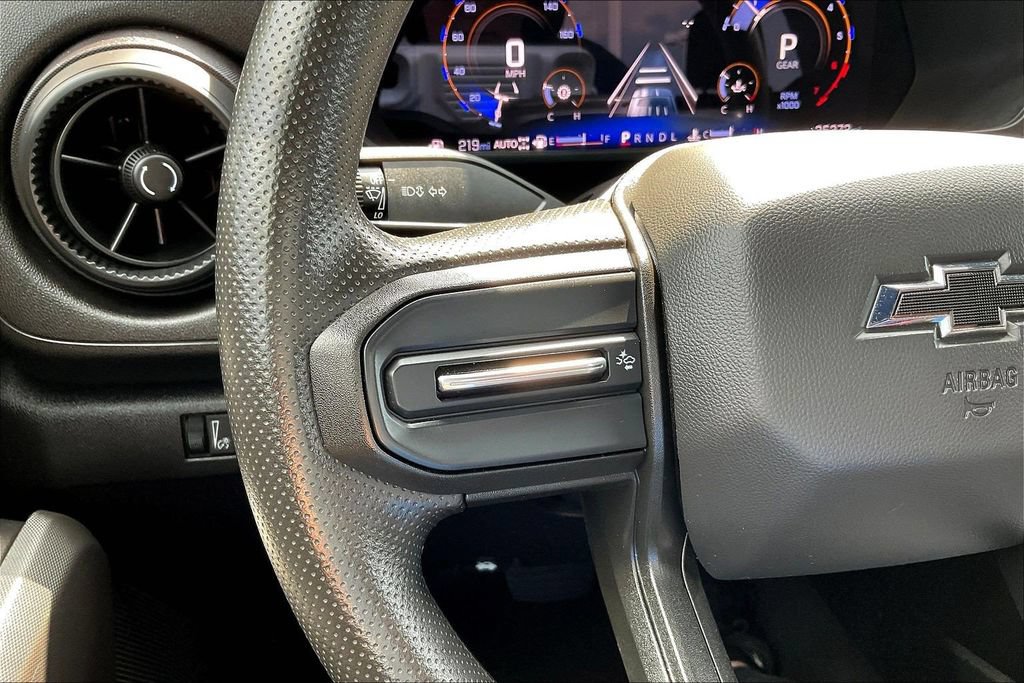 Used 2024 Chevrolet Colorado Trail Boss AWD/4WD image 16