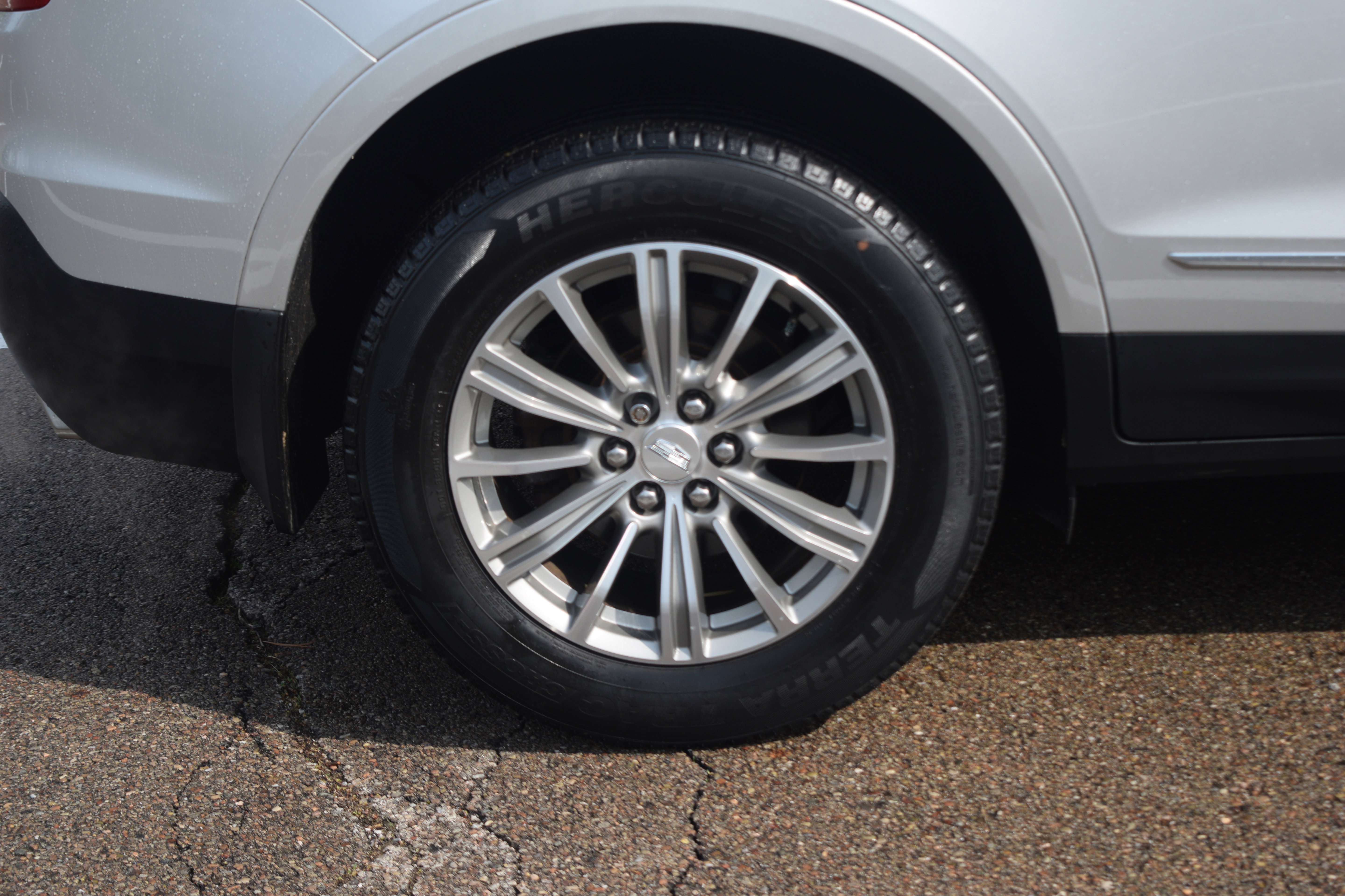 Used 2017 Cadillac XT5 Luxury w/ Driver Awareness Package FWD image 28