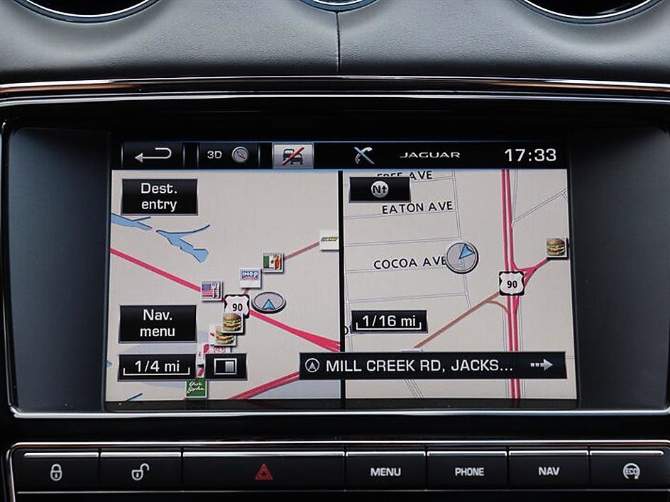 Used 2015 Jaguar XJ L Portfolio AWD/4WD image 32