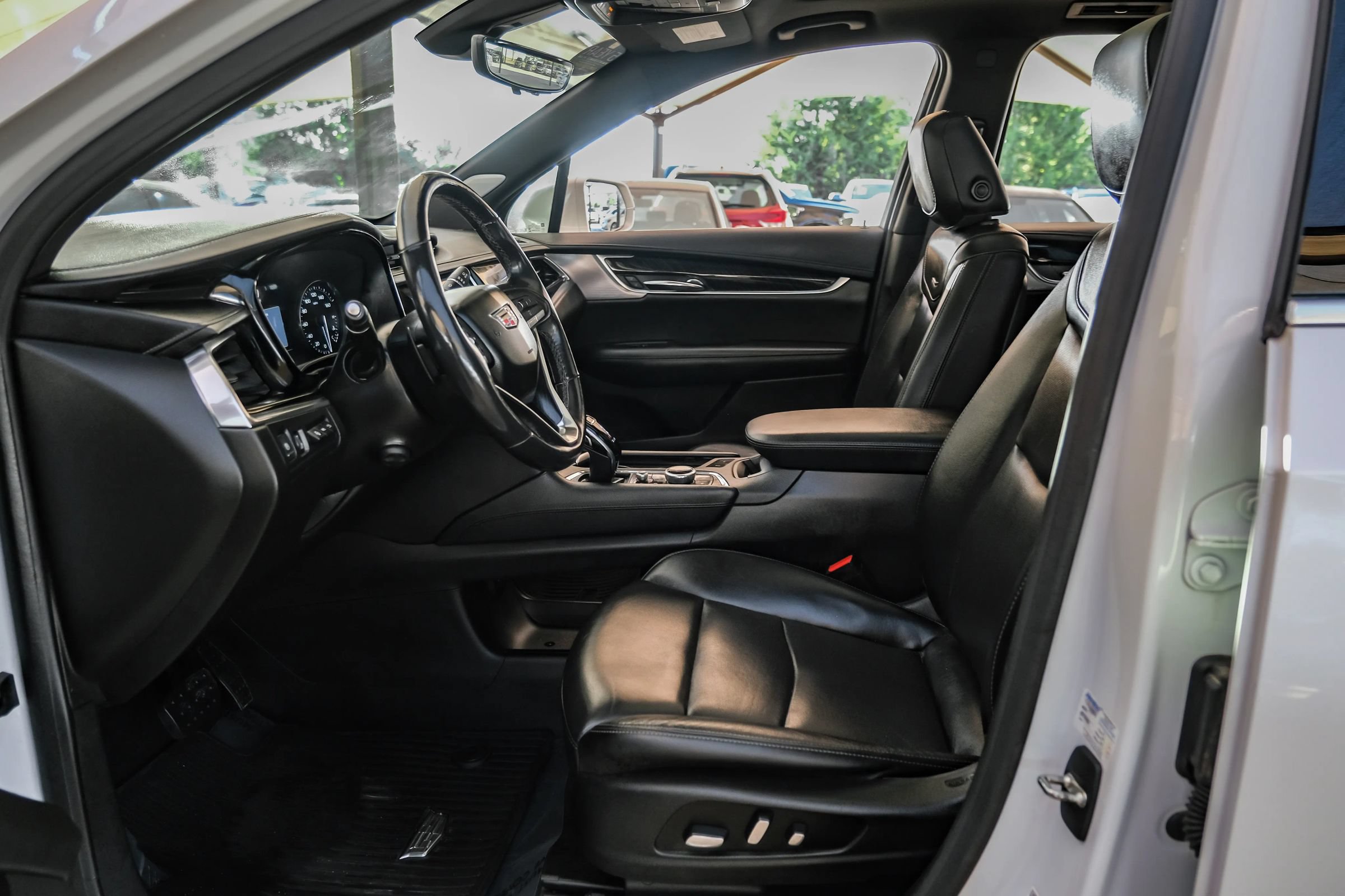 Used 2020 Cadillac XT6 Premium Luxury FWD image 4