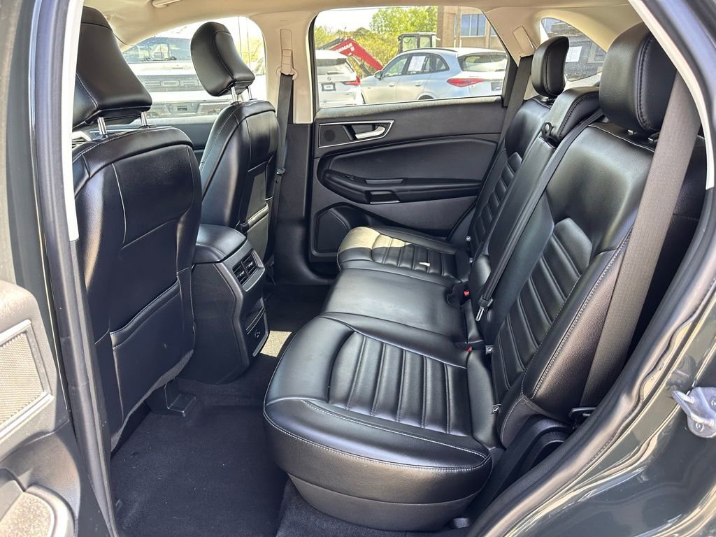 Used 2022 Ford Edge SEL image 22