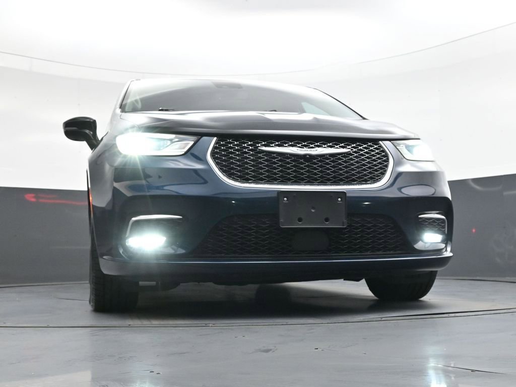 Used 2024 Chrysler Pacifica Limited image 43