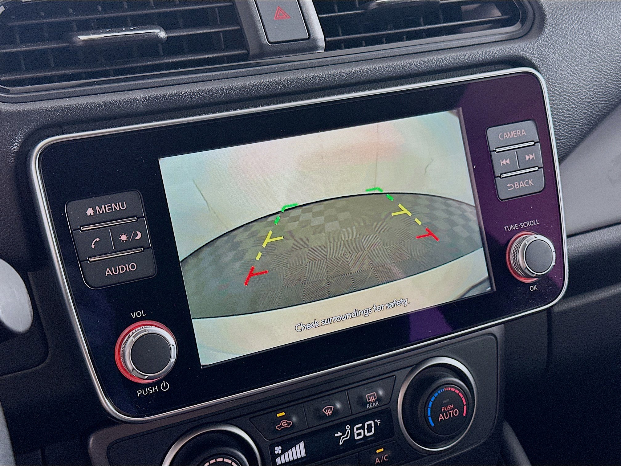 Used 2025 Nissan Leaf S image 22