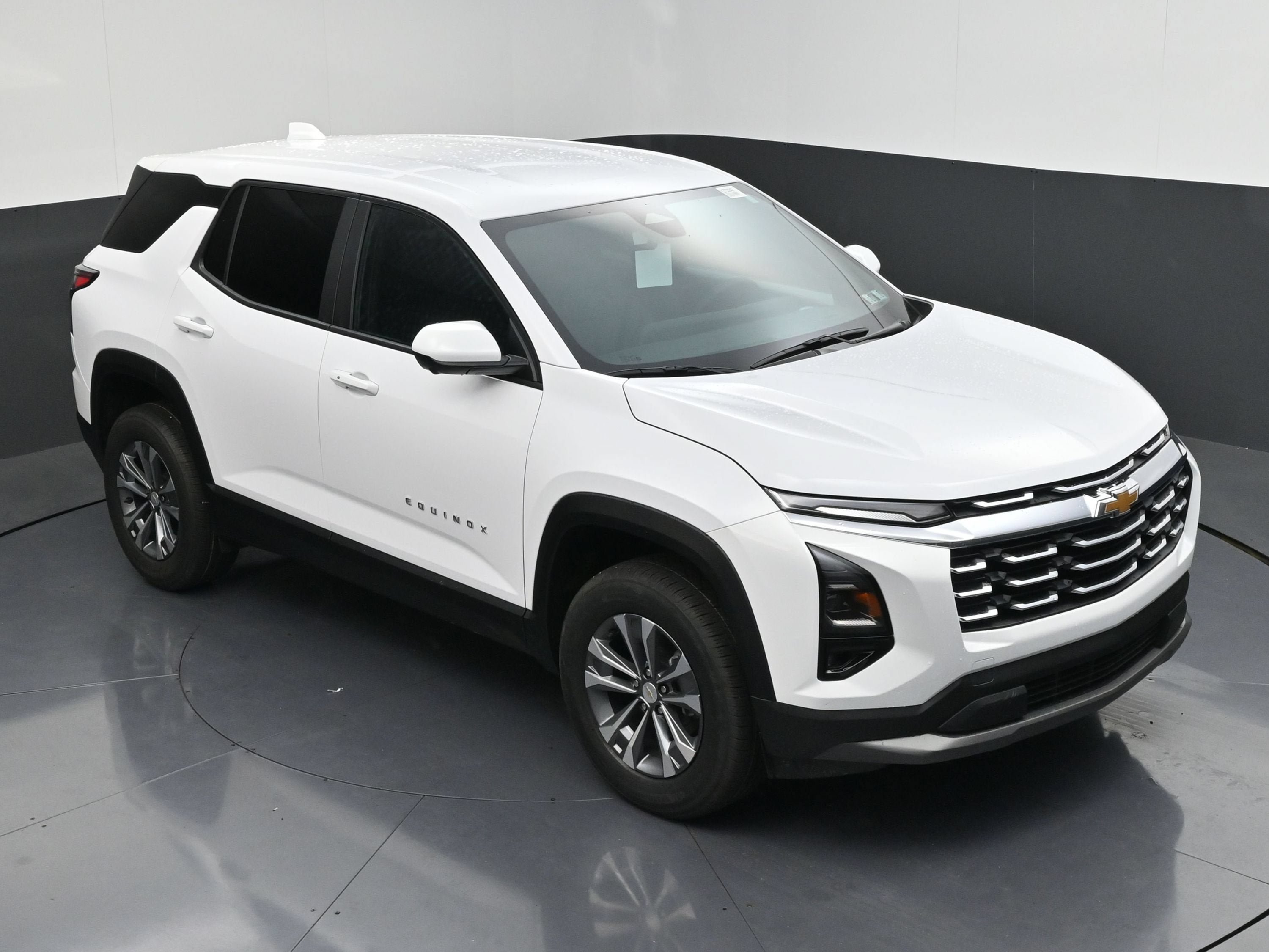 New 2027 Chevrolet Equinox LT w/ Convenience Package II FWD image 46