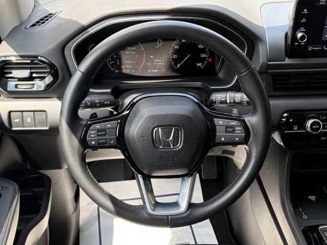 Used 2023 Honda Pilot Touring image 40