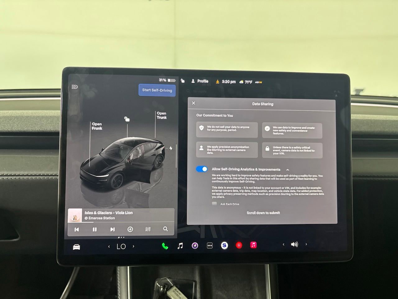 Used 2026 Tesla Model Y 2WD image 11