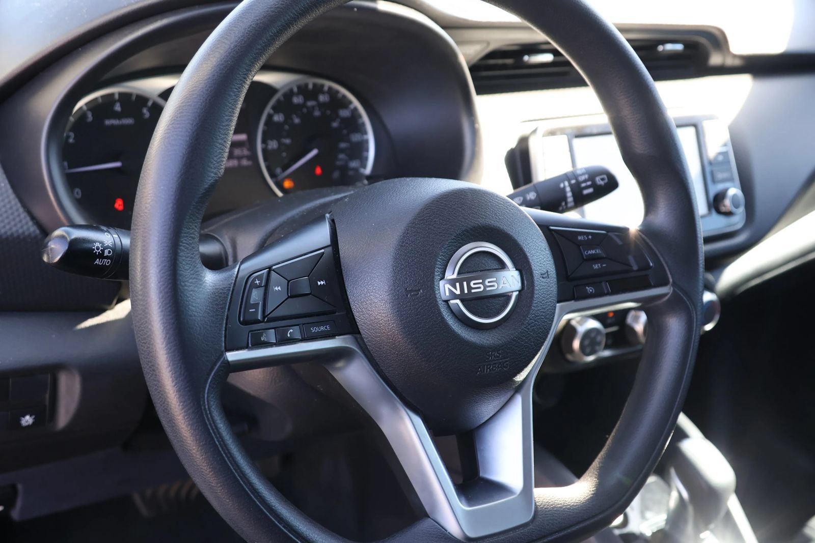 Used 2022 Nissan Kicks S FWD image 10