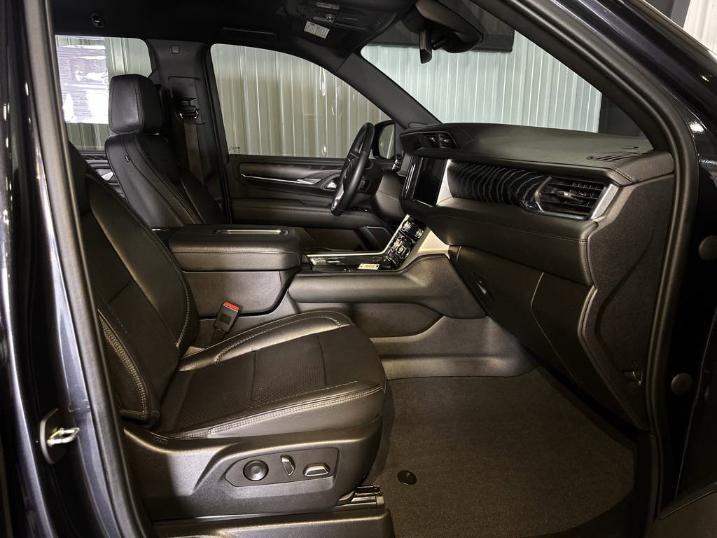 Used 2023 GMC Yukon Denali image 18