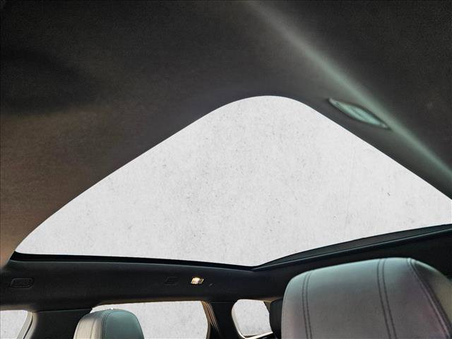 Used 2020 Land Rover Range Rover Evoque R-Dynamic HSE image 16