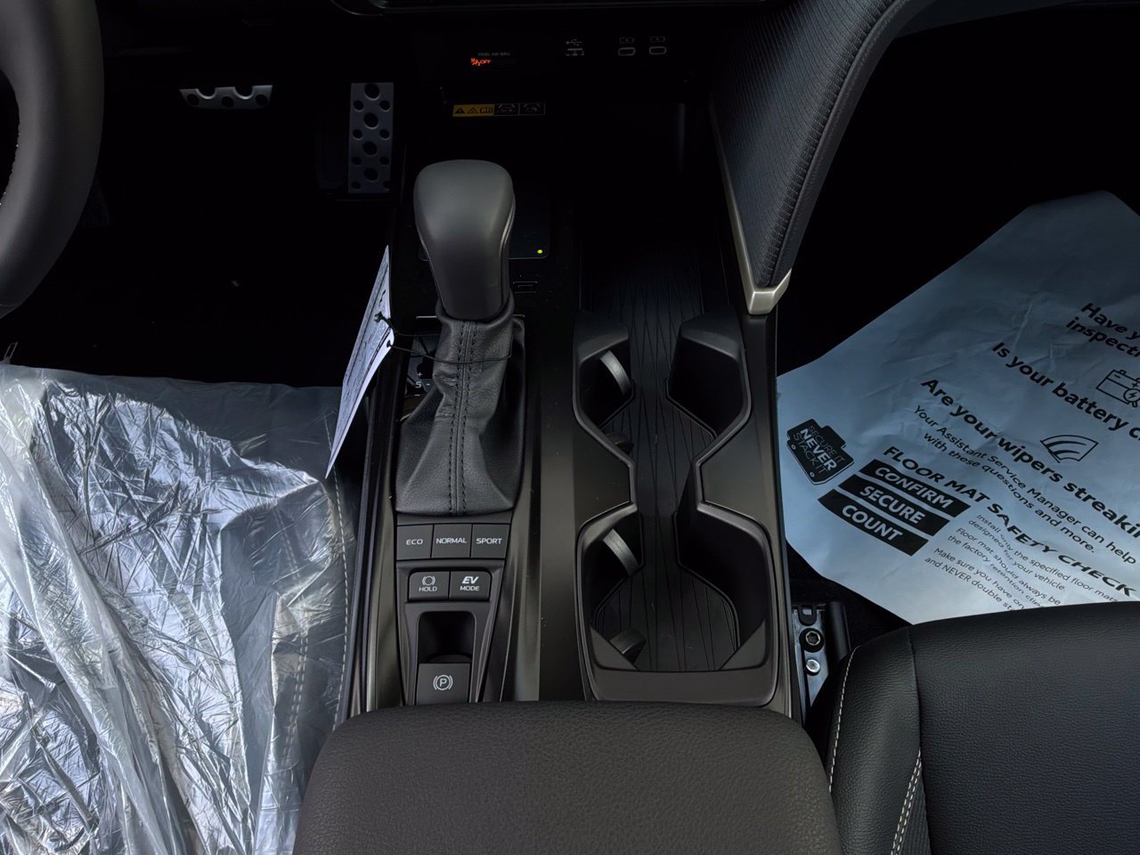 New 2026 Toyota Camry SE FWD image 14