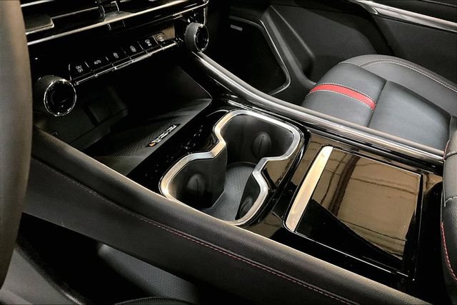 Used 2024 Chevrolet Traverse RS w/ LPO, Floor Liner Package image 18