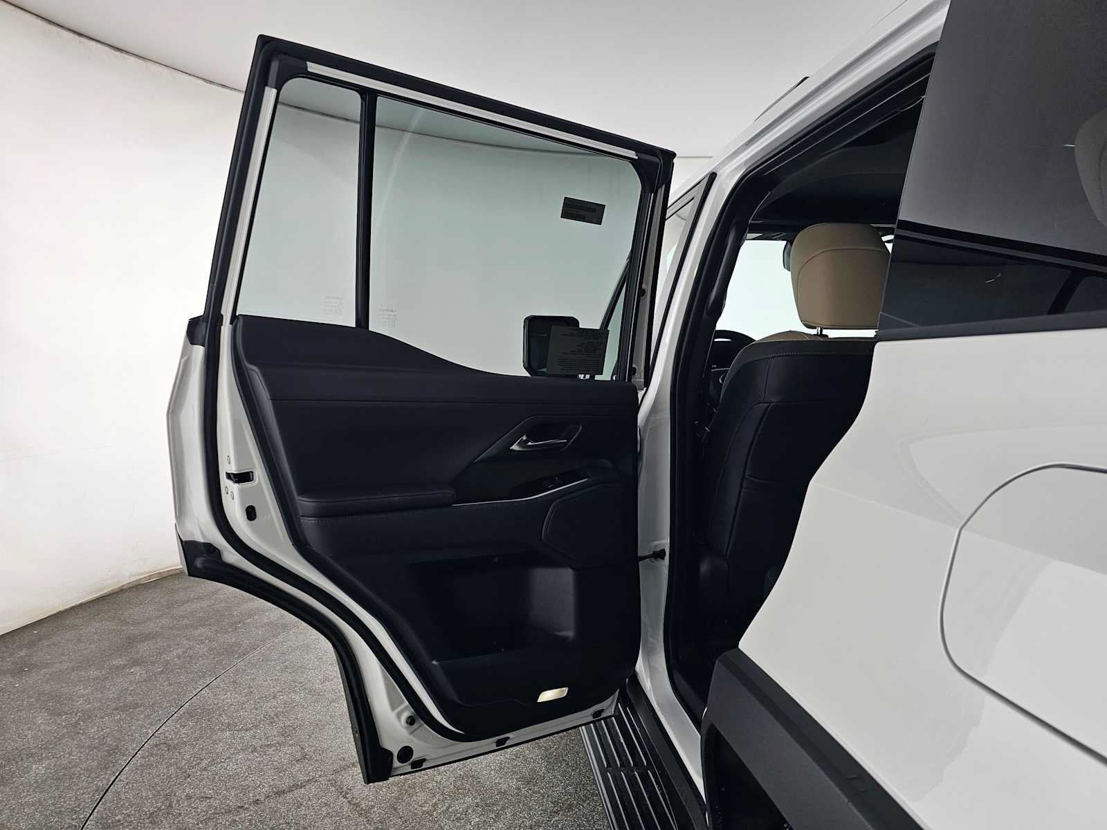 New 2026 Lexus GX 550 AWD/4WD image 15
