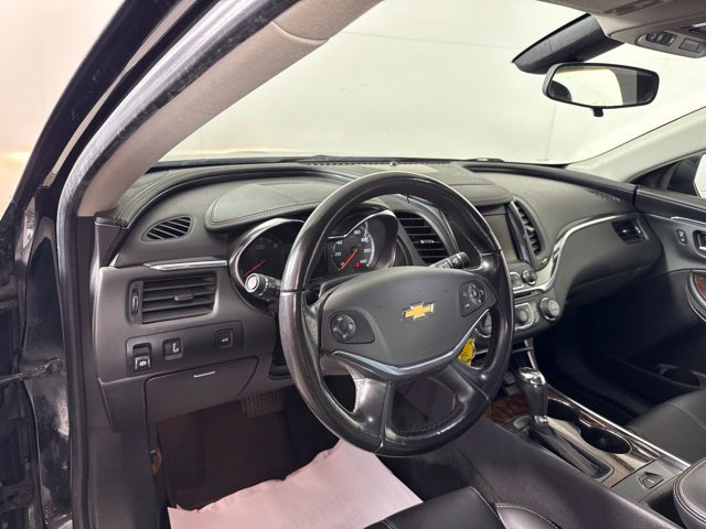 Used 2015 Chevrolet Impala LT FWD image 15
