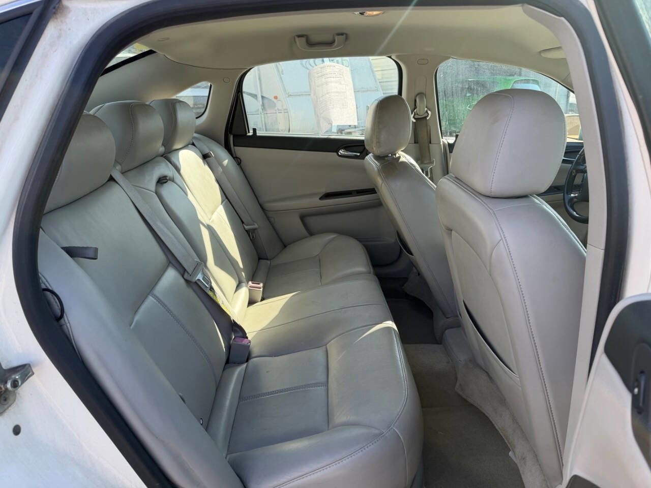 Used 2007 Chevrolet Impala LT image 14