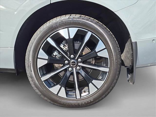 Used 2026 Volvo XC60 B5 Plus w/ Climate Package AWD/4WD image 24