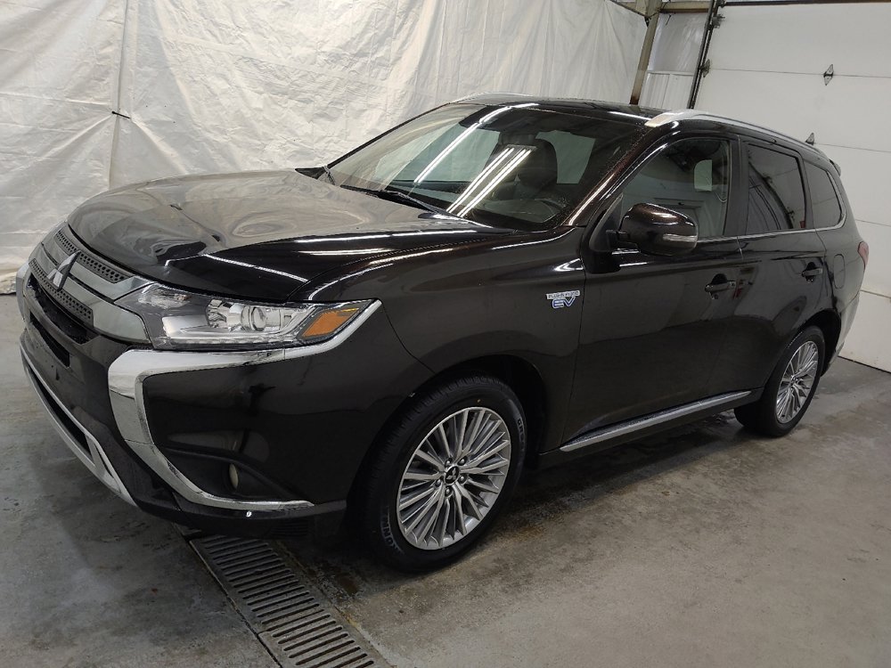 Used 2020 Mitsubishi Outlander SEL image 2