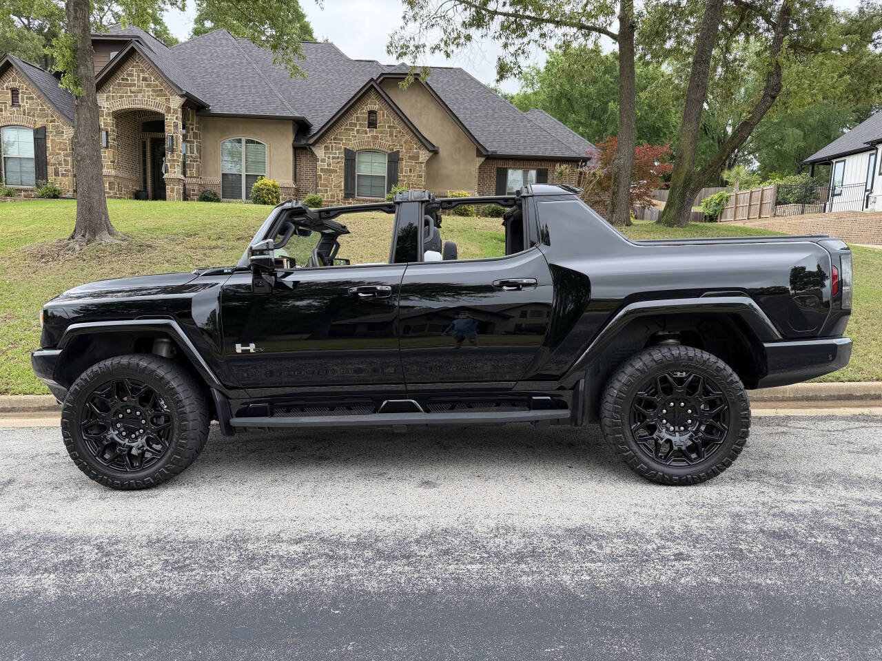 Used 2025 GMC Hummer EV 2X AWD/4WD image 3