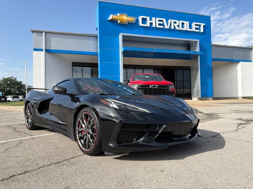 Used 2024 Chevrolet Corvette Stingray Premium Cpe RWD image 1