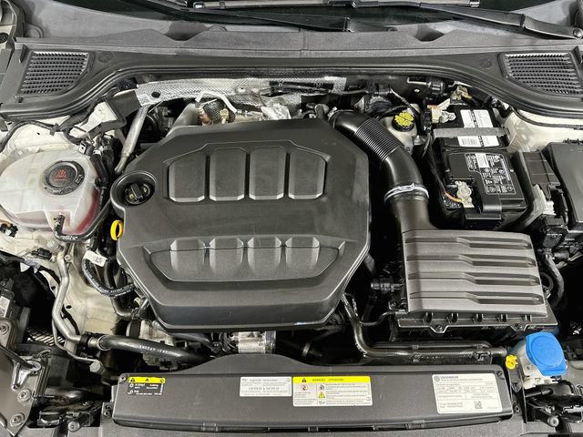 Used 2022 Volkswagen GTI Autobahn FWD image 34