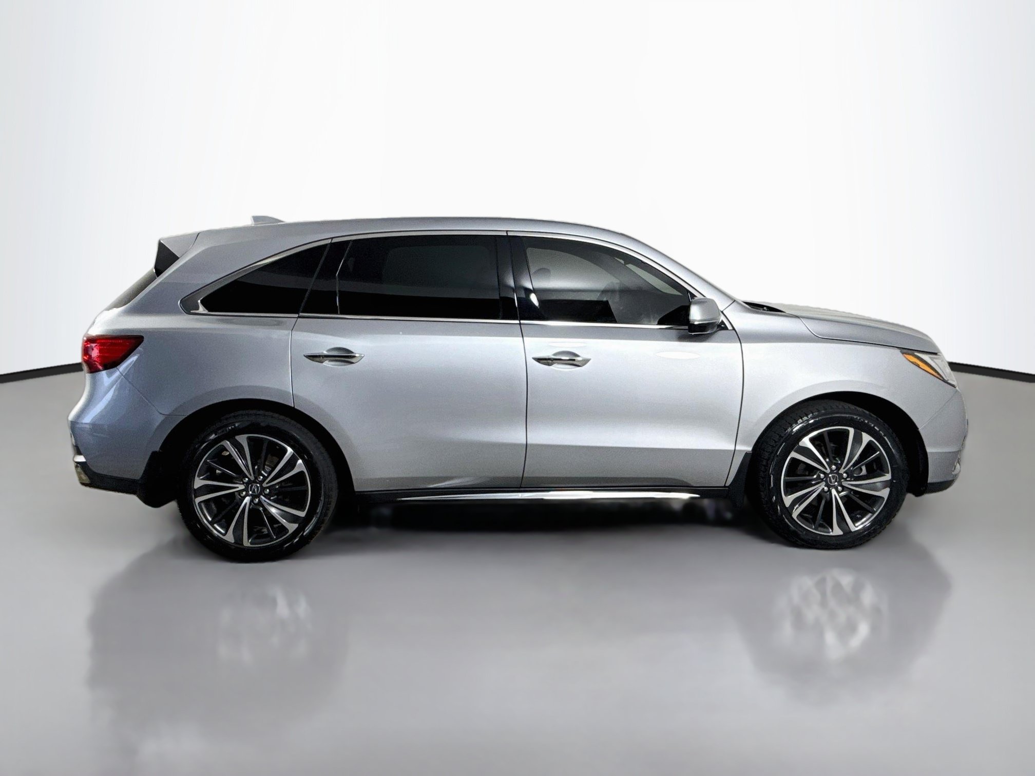 Used 2020 Acura MDX w/ Technology Package AWD/4WD image 11