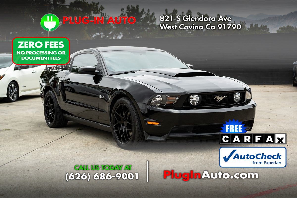Used 2011 Ford Mustang GT Premium w/ GT Coupe Accessory Pkg 5 RWD image 3