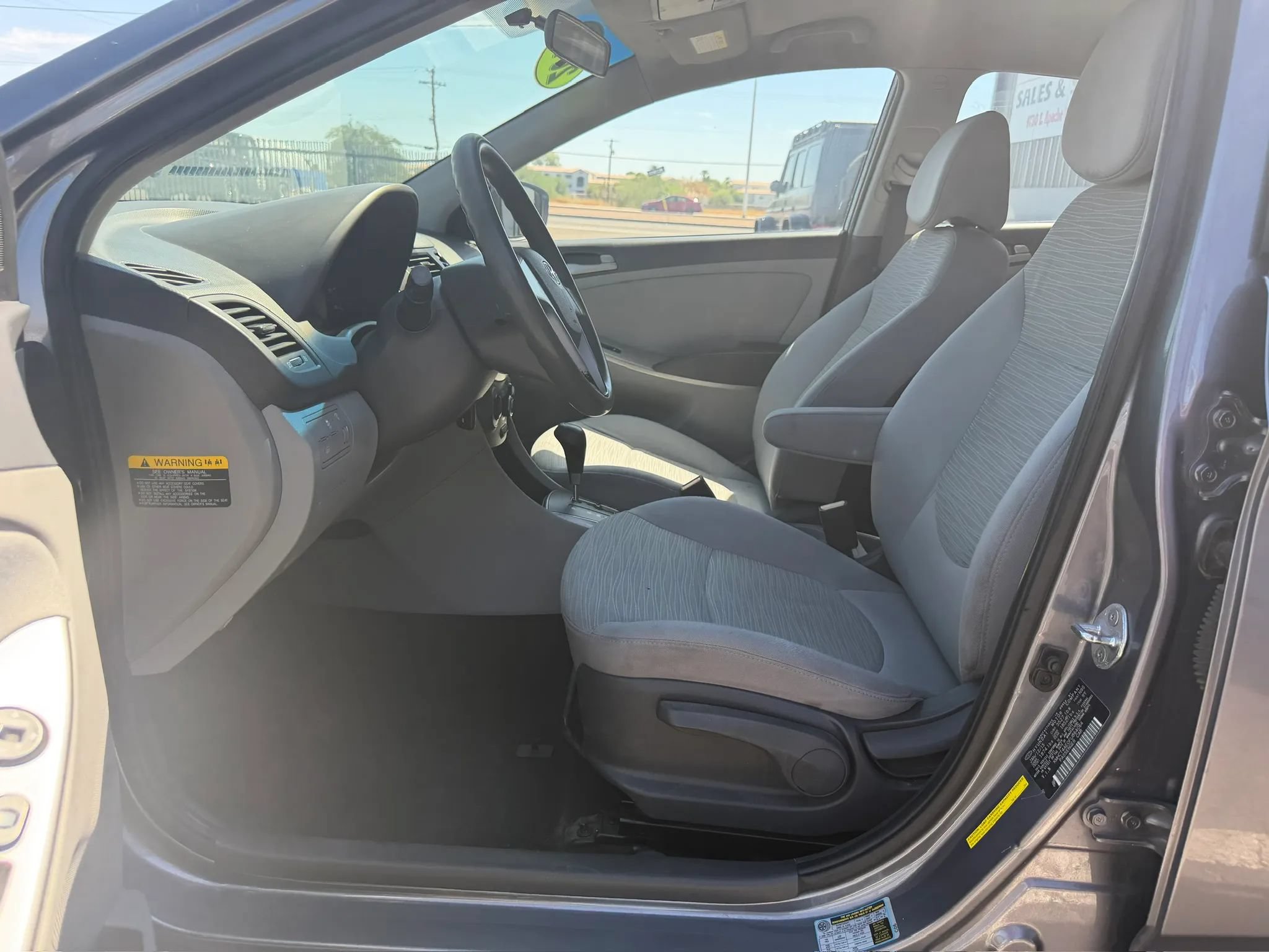Used 2015 Hyundai Accent GLS FWD image 14