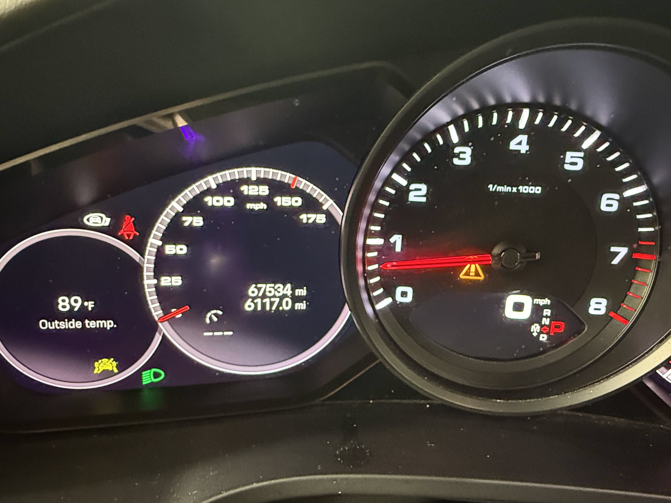 Used 2022 Porsche Cayenne AWD/4WD image 21