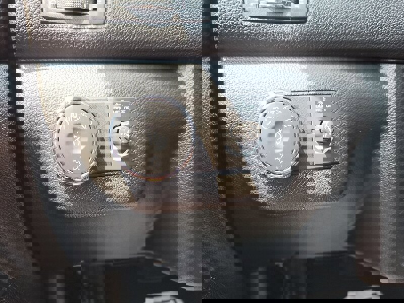 Used 2009 Buick Enclave CXL w/ Driver Confidence Package image 17