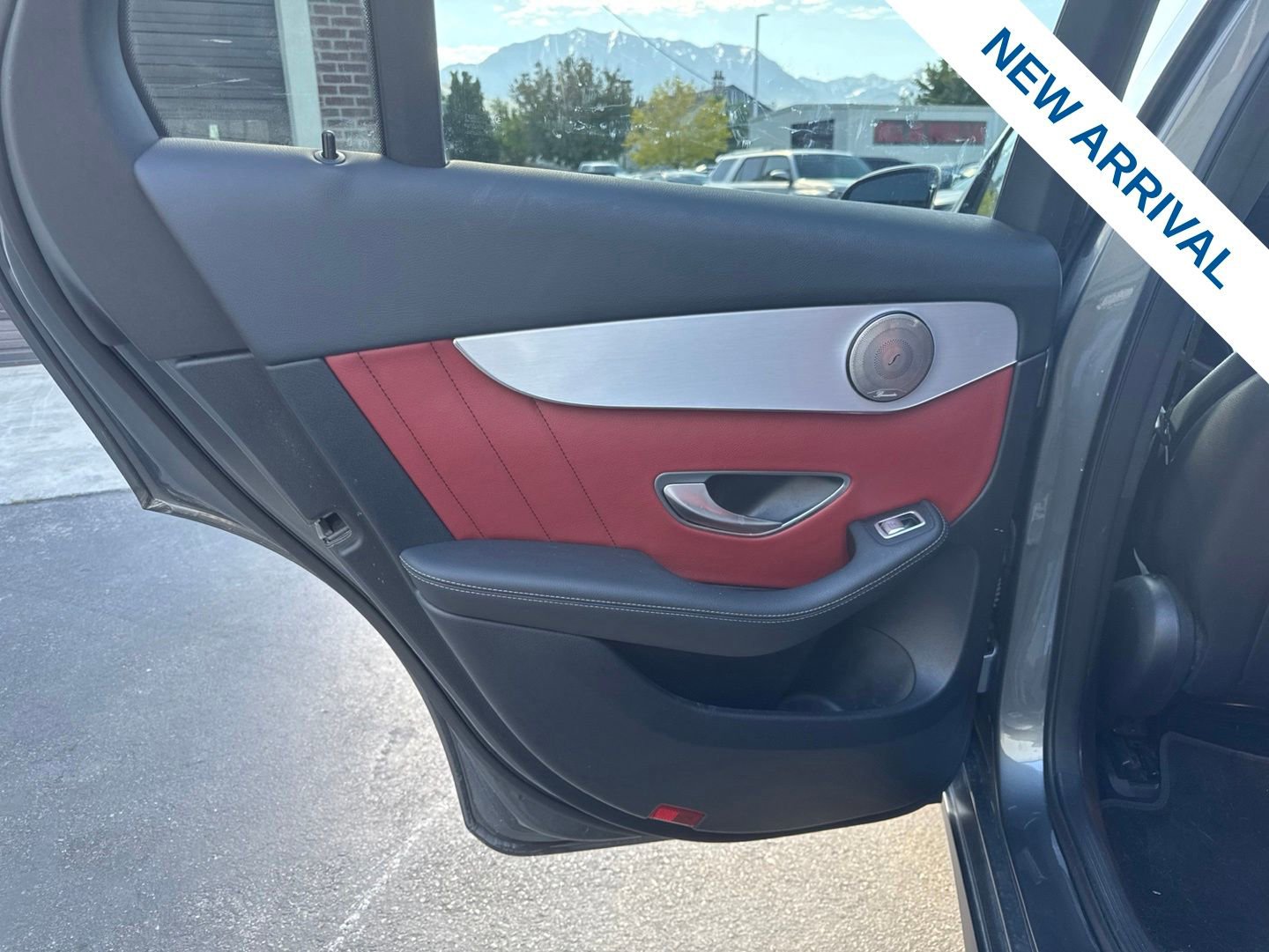 Used 2021 Mercedes-Benz GLC 300 4MATIC image 15