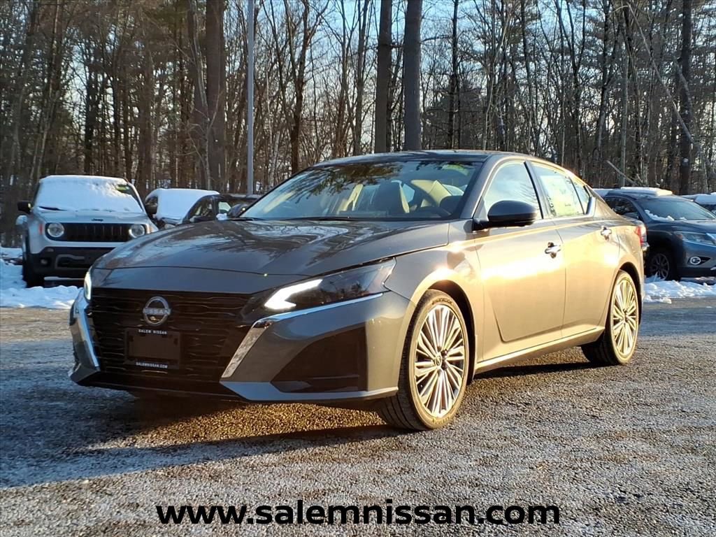 New 2025 Nissan Altima 2.5 SL FWD image 3