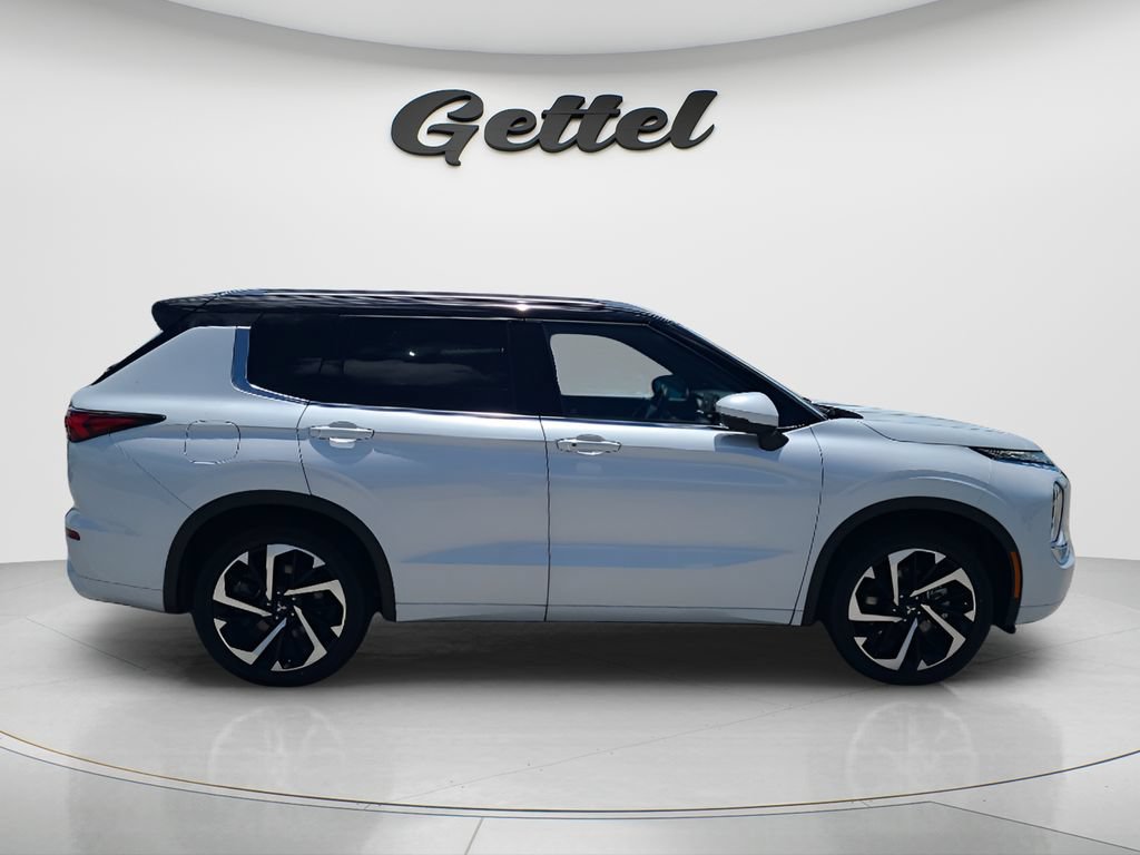 Used 2024 Mitsubishi Outlander SEL FWD image 4