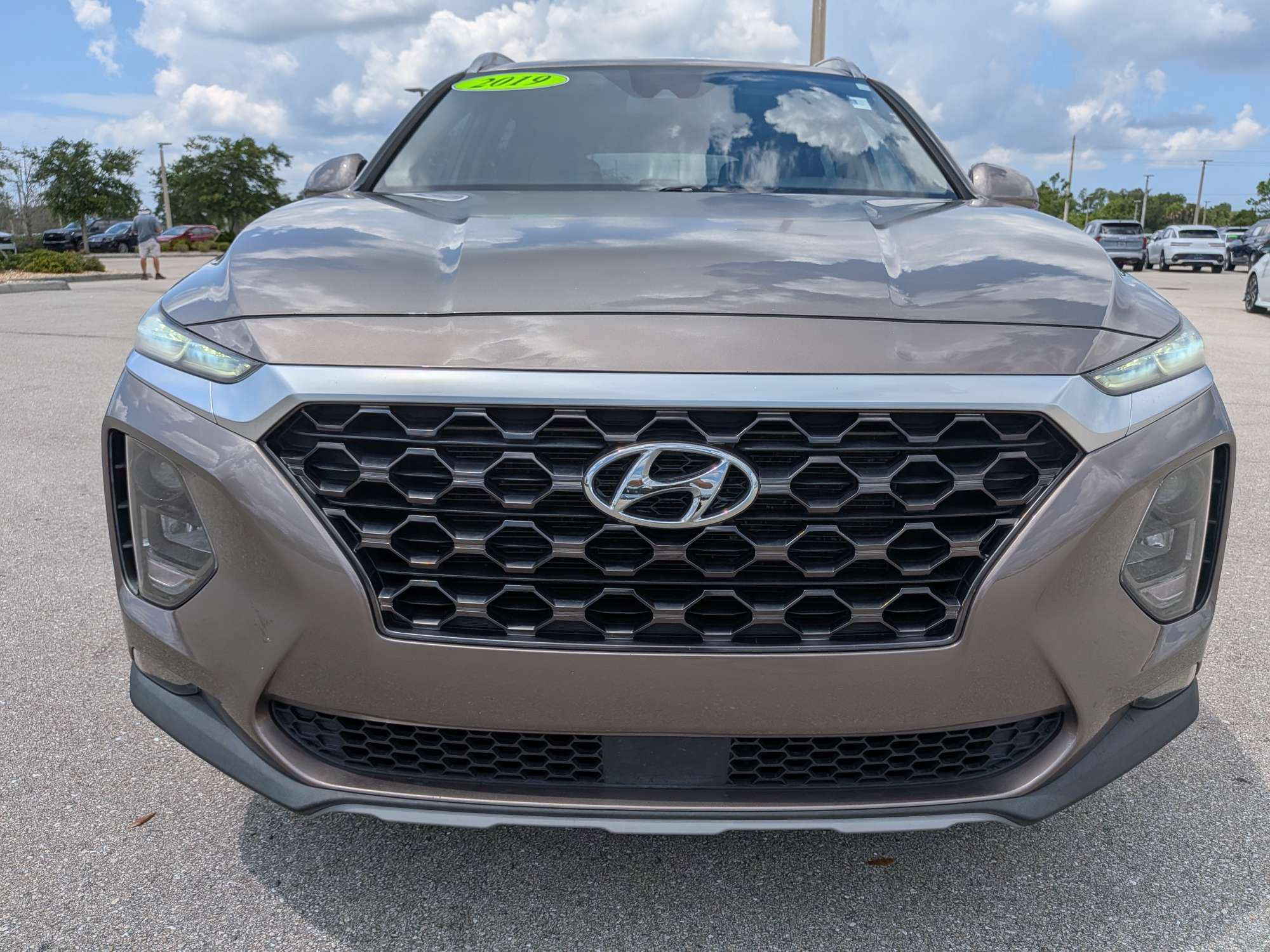 Used 2019 Hyundai Santa Fe SEL w/ Cargo Package FWD image 3