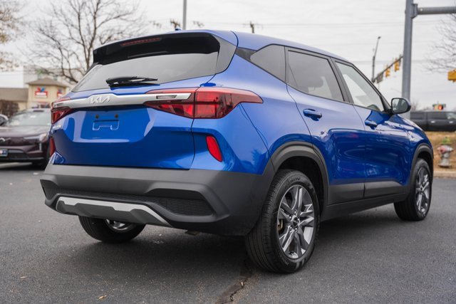 Used 2023 Kia Seltos LX image 7