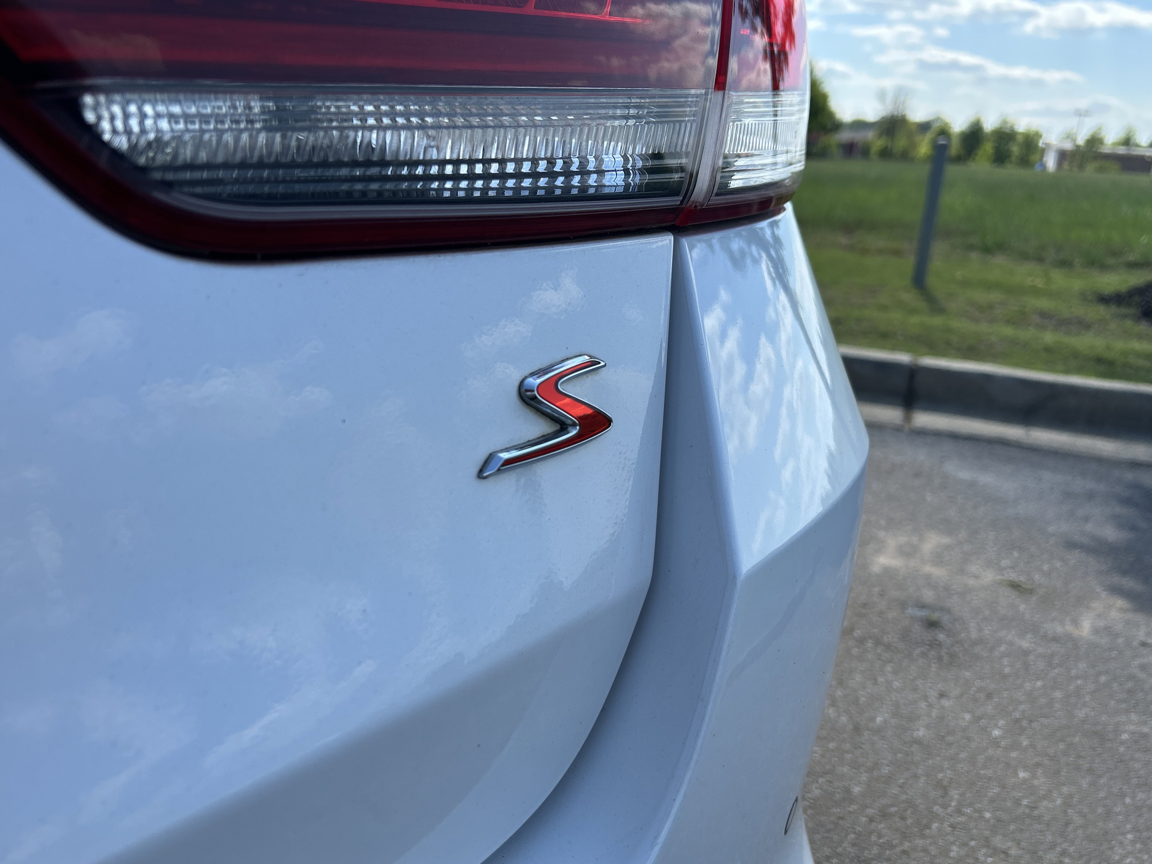 Used 2018 Kia Optima S w/ Panoramic Sunroof Package FWD image 28