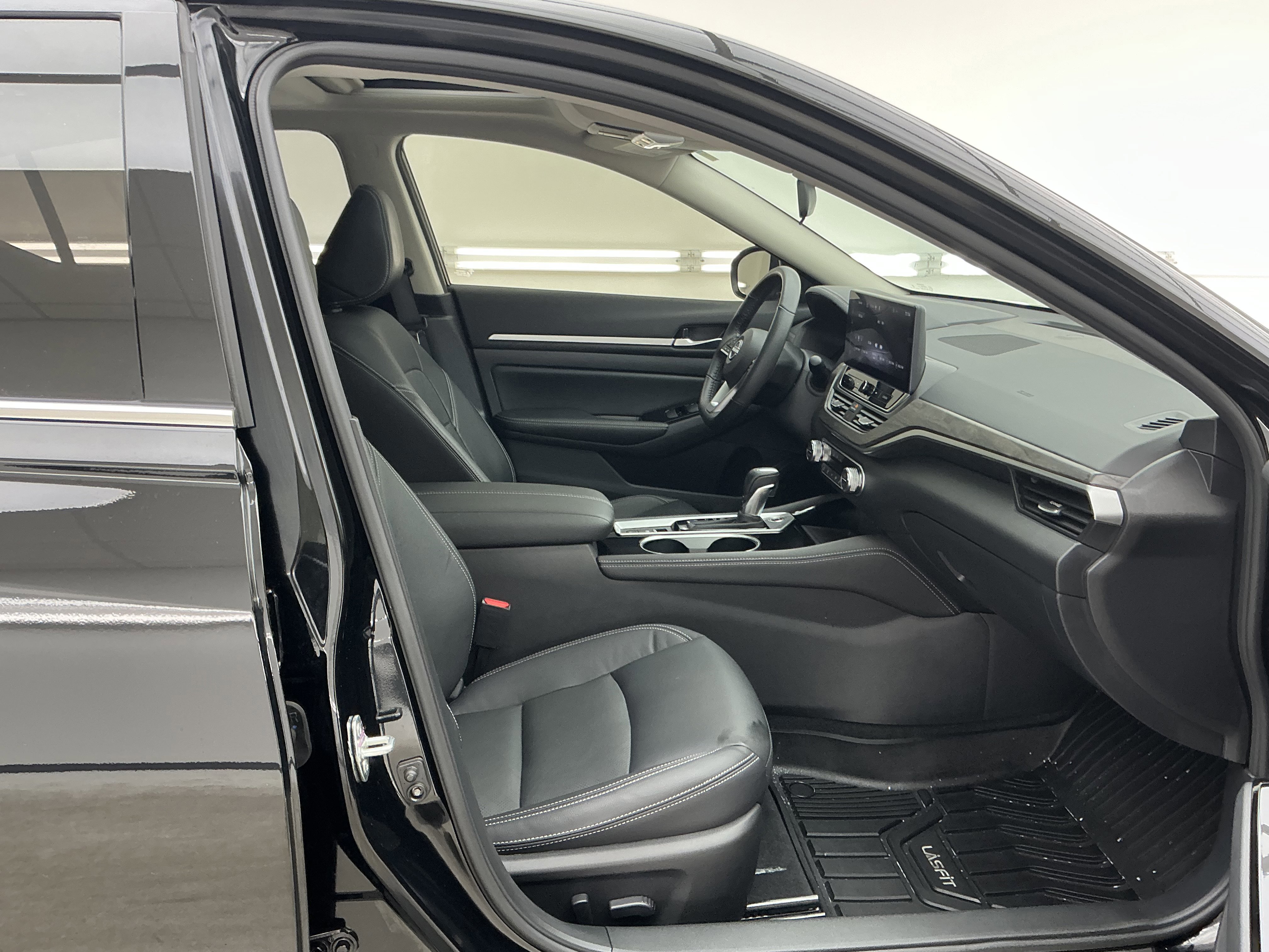 Used 2024 Nissan Altima 2.5 SL image 25