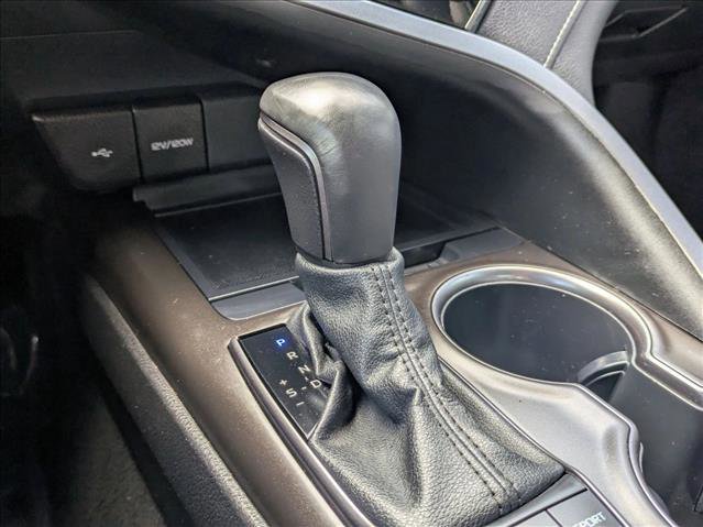 Used 2023 Toyota Camry SE image 11