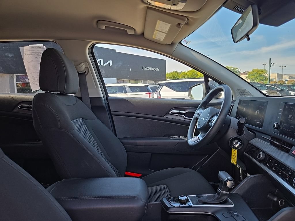 Certified 2023 Kia Sportage LX AWD/4WD image 33