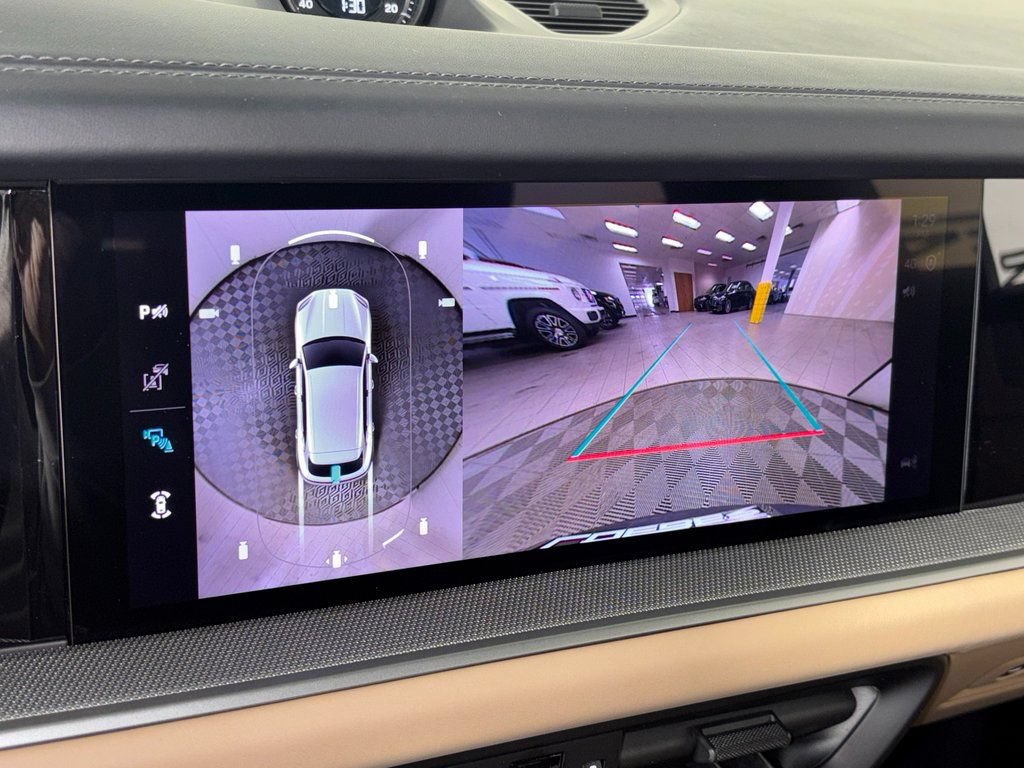 Certified 2026 Porsche Cayenne AWD/4WD image 30