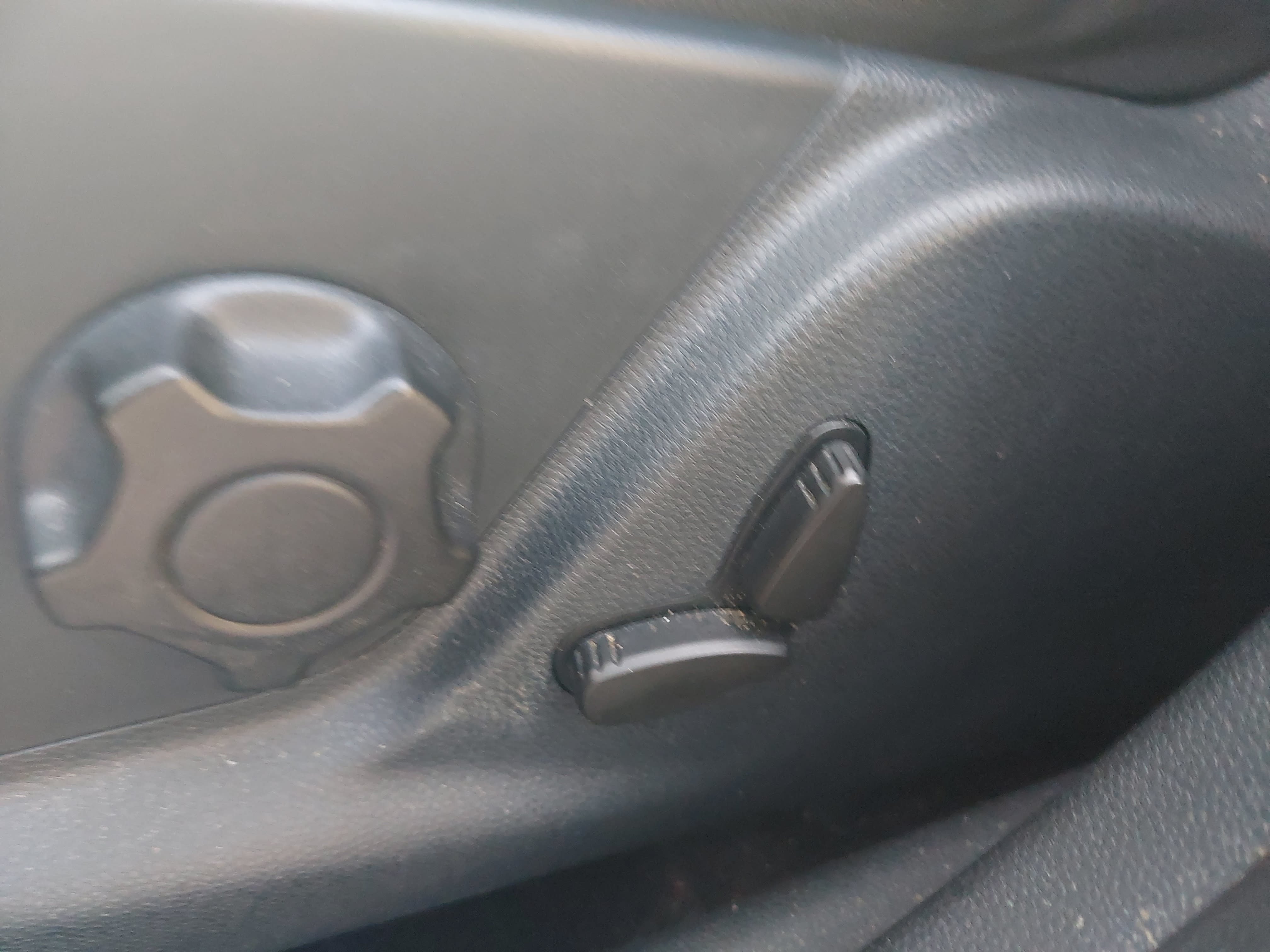 Used 2018 Ford EcoSport SE FWD image 29