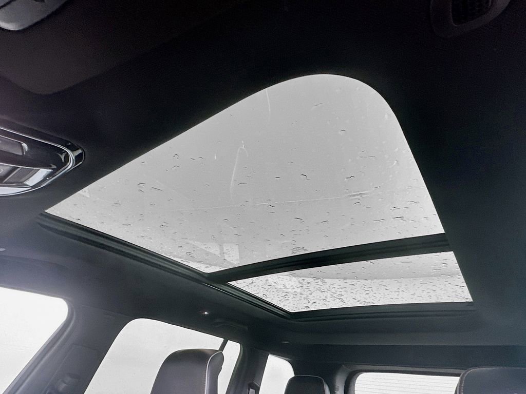 Used 2022 Jeep Grand Cherokee Summit AWD/4WD image 21