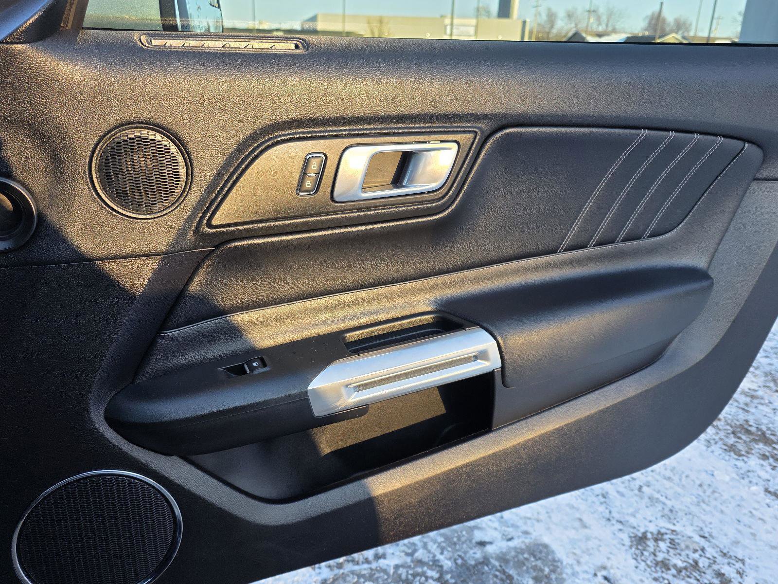 Used 2018 Ford Mustang Premium image 26