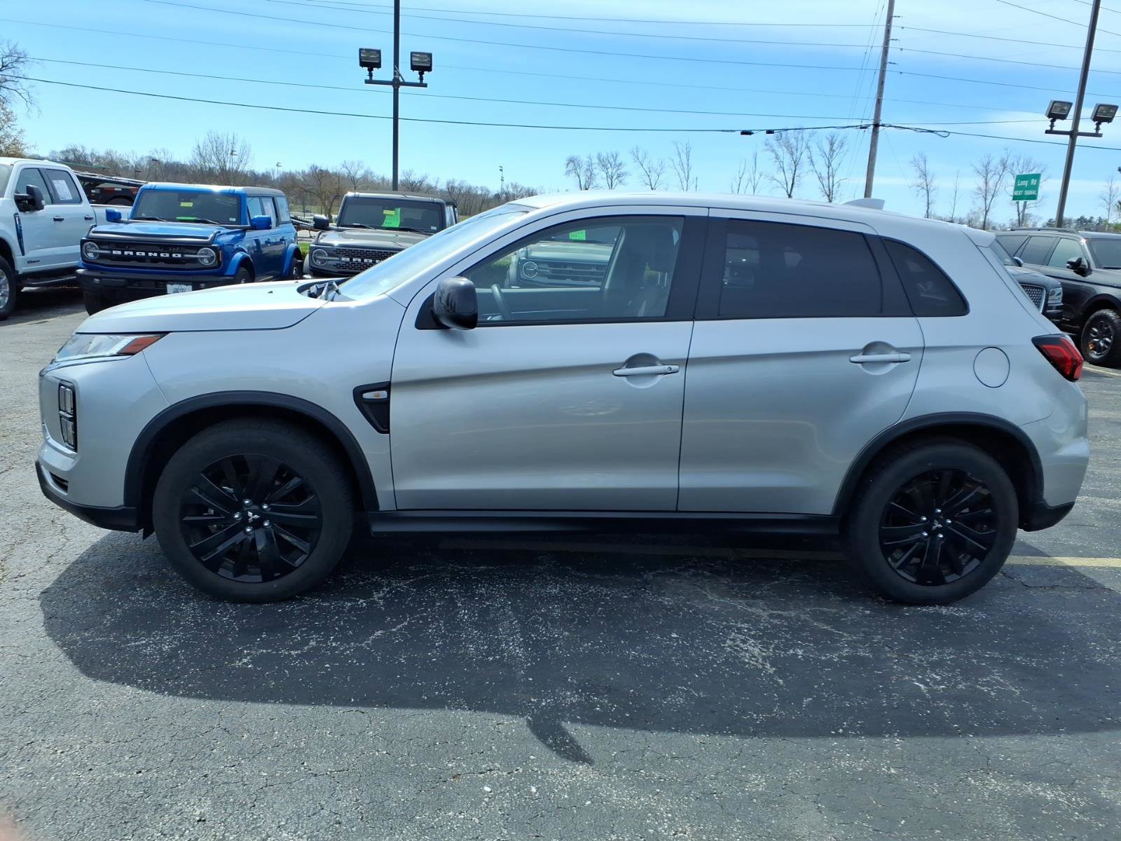 Used 2025 Mitsubishi Outlander Sport LE AWD/4WD image 5