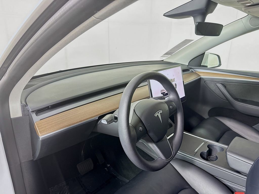 Used 2022 Tesla Model Y Long Range AWD/4WD image 10