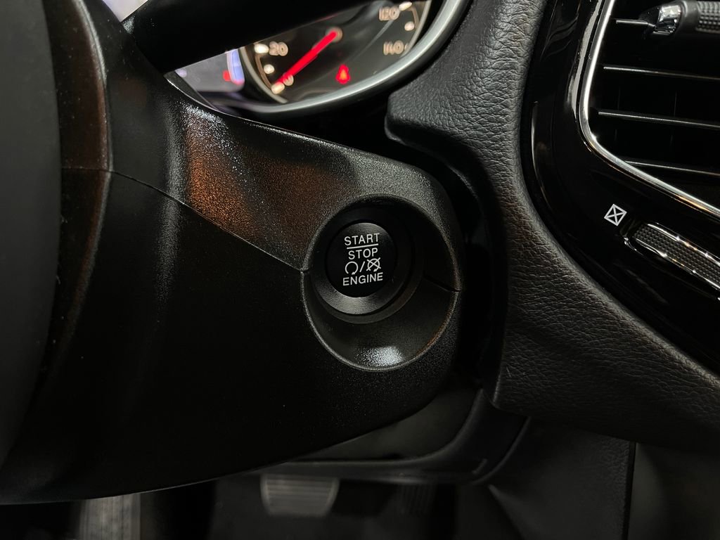 Used 2018 Jeep Compass Limited image 19