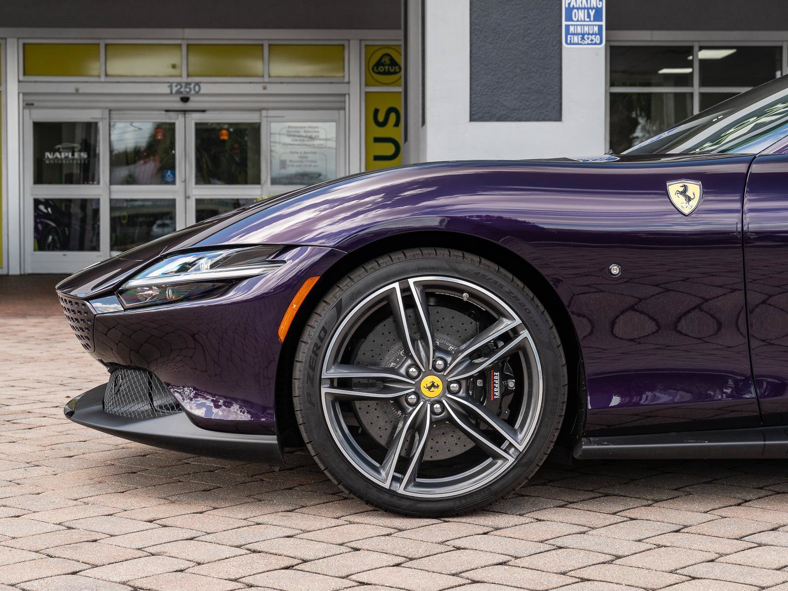 Used 2025 Ferrari Roma Spider RWD image 37