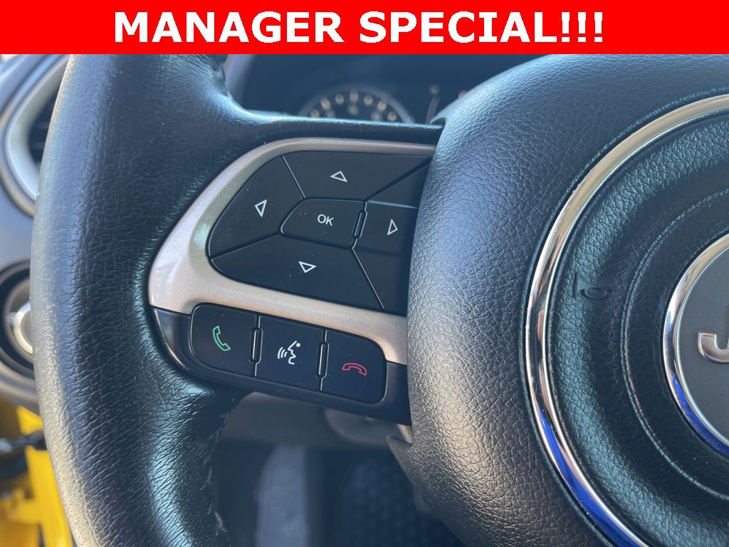 Used 2016 Jeep Renegade Latitude w/ Cold Weather Group image 20