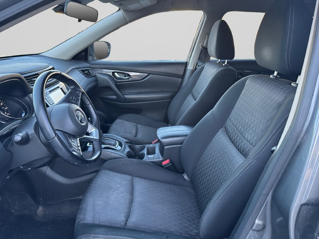 Used 2020 Nissan Rogue SV AWD/4WD image 9