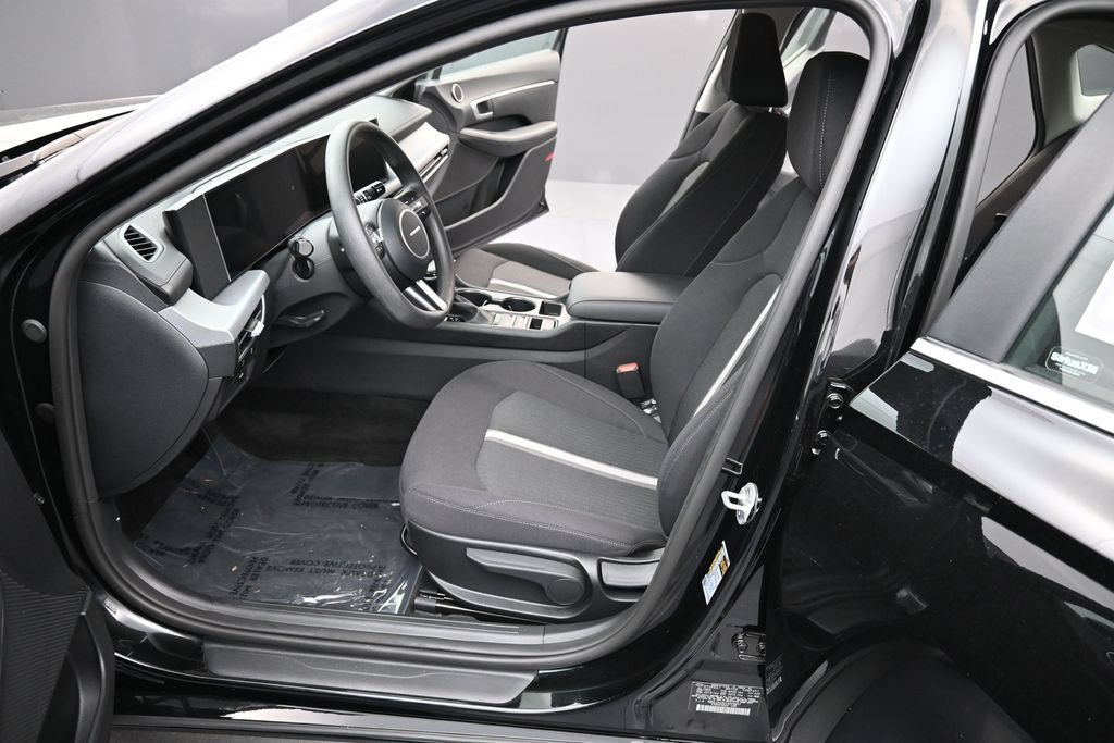 Certified 2026 Hyundai Sonata SE FWD image 12